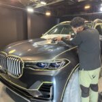 BMW X7 コーティング中の風景